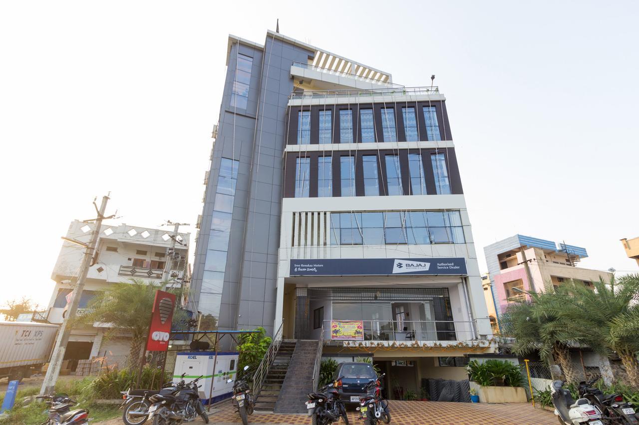 Hotel Oyo 7627 Royal Plaza Hajdarabad Zewnętrze zdjęcie
