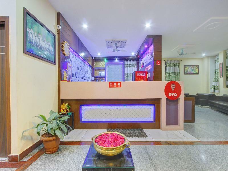Hotel Oyo 7627 Royal Plaza Hajdarabad Zewnętrze zdjęcie